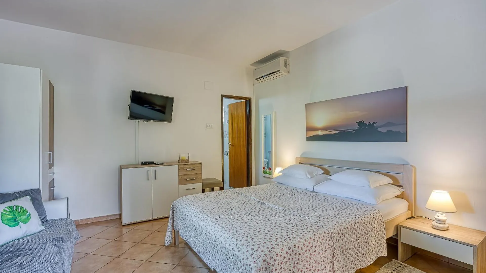 Holiday home Casa Luka Vareski Krnica