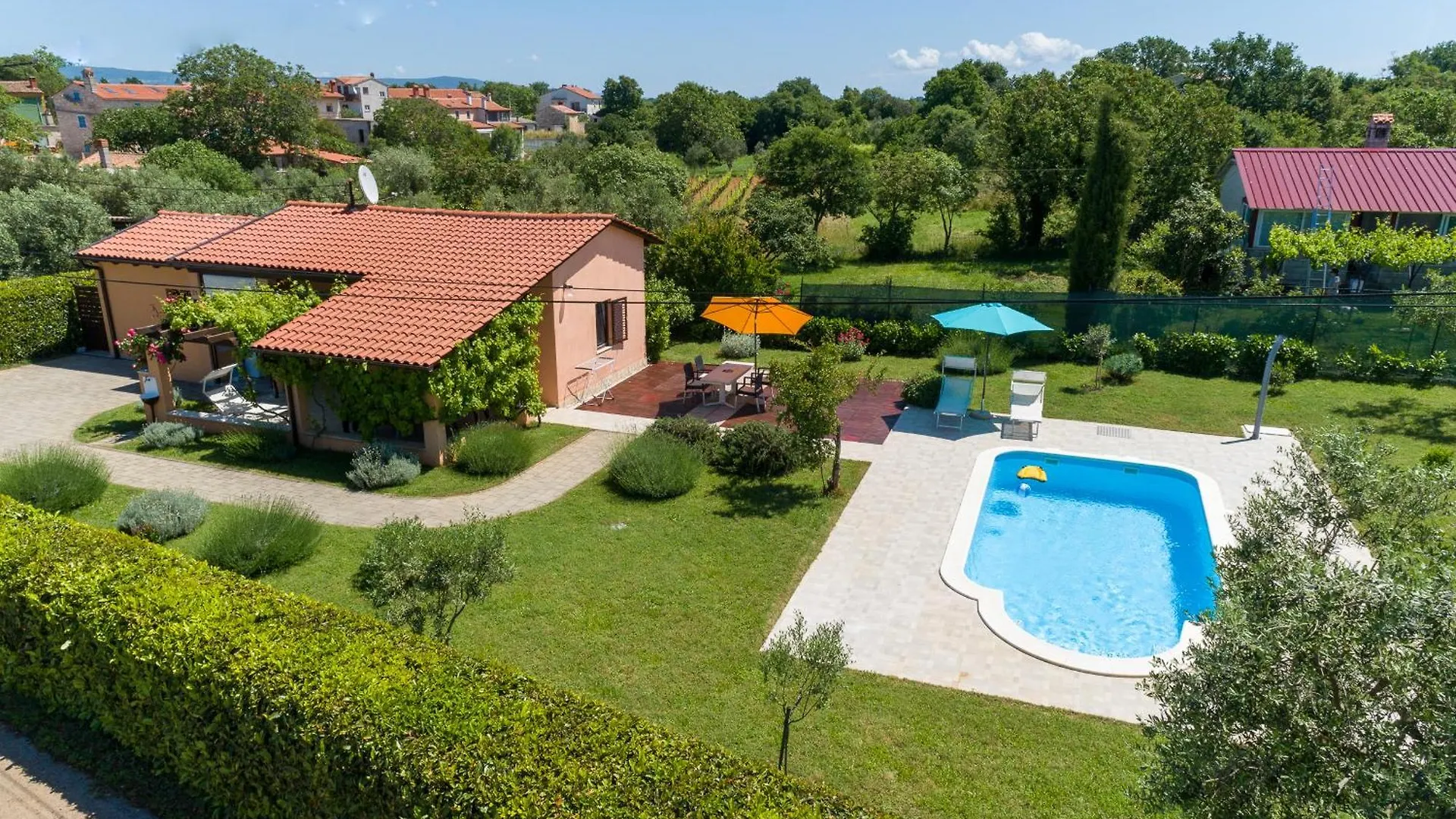 Casa Luka Vareski Krnica Holiday home
